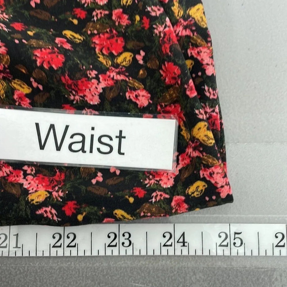 Something Navy Blouse Button Up Shirt Long Sleeve Red Pink Floral Size Large - Picture 13 of 14